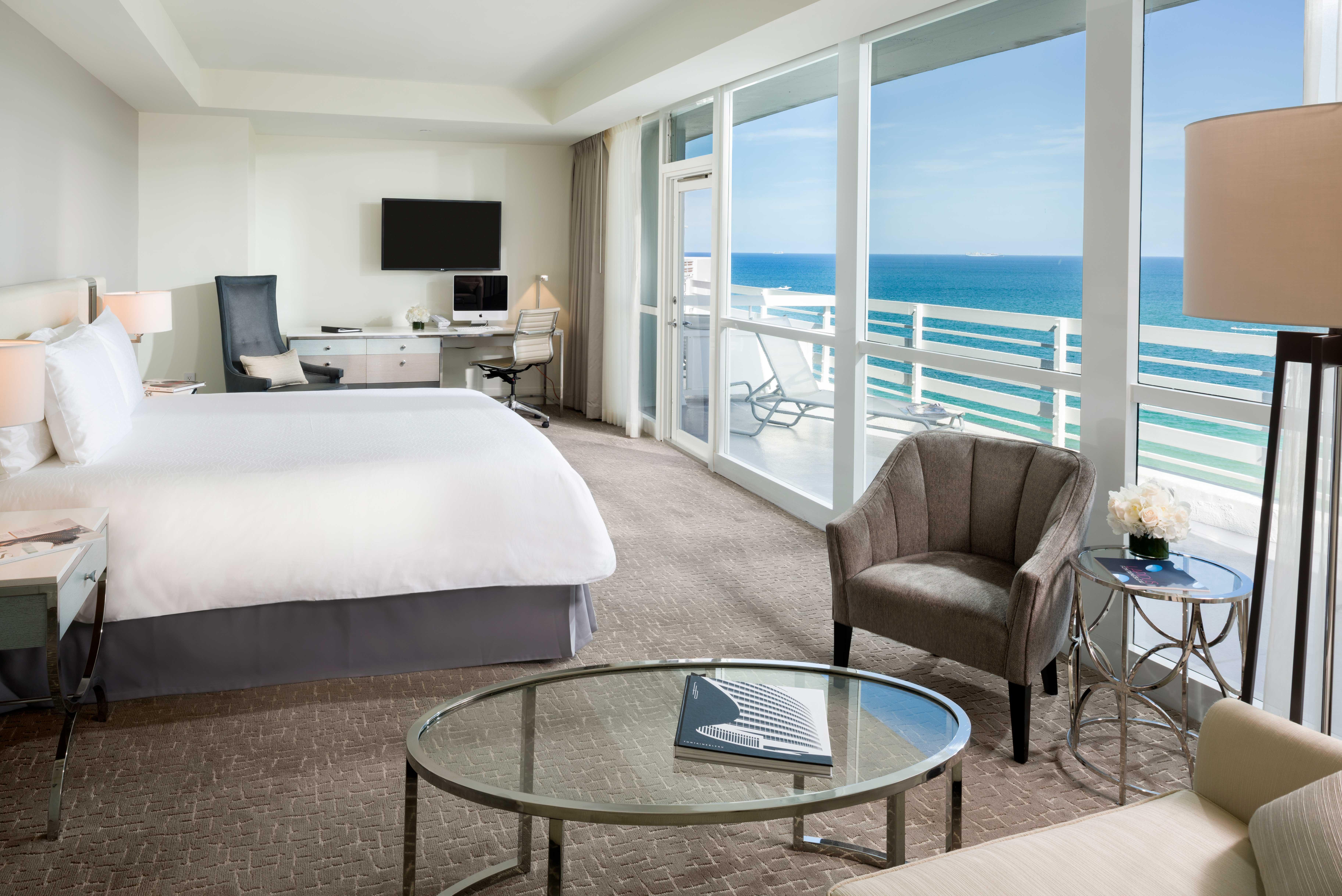 퐁텐블로 마이애미 비치 호텔 외부 사진 A guest room at The Westin Beach Resort & Spa