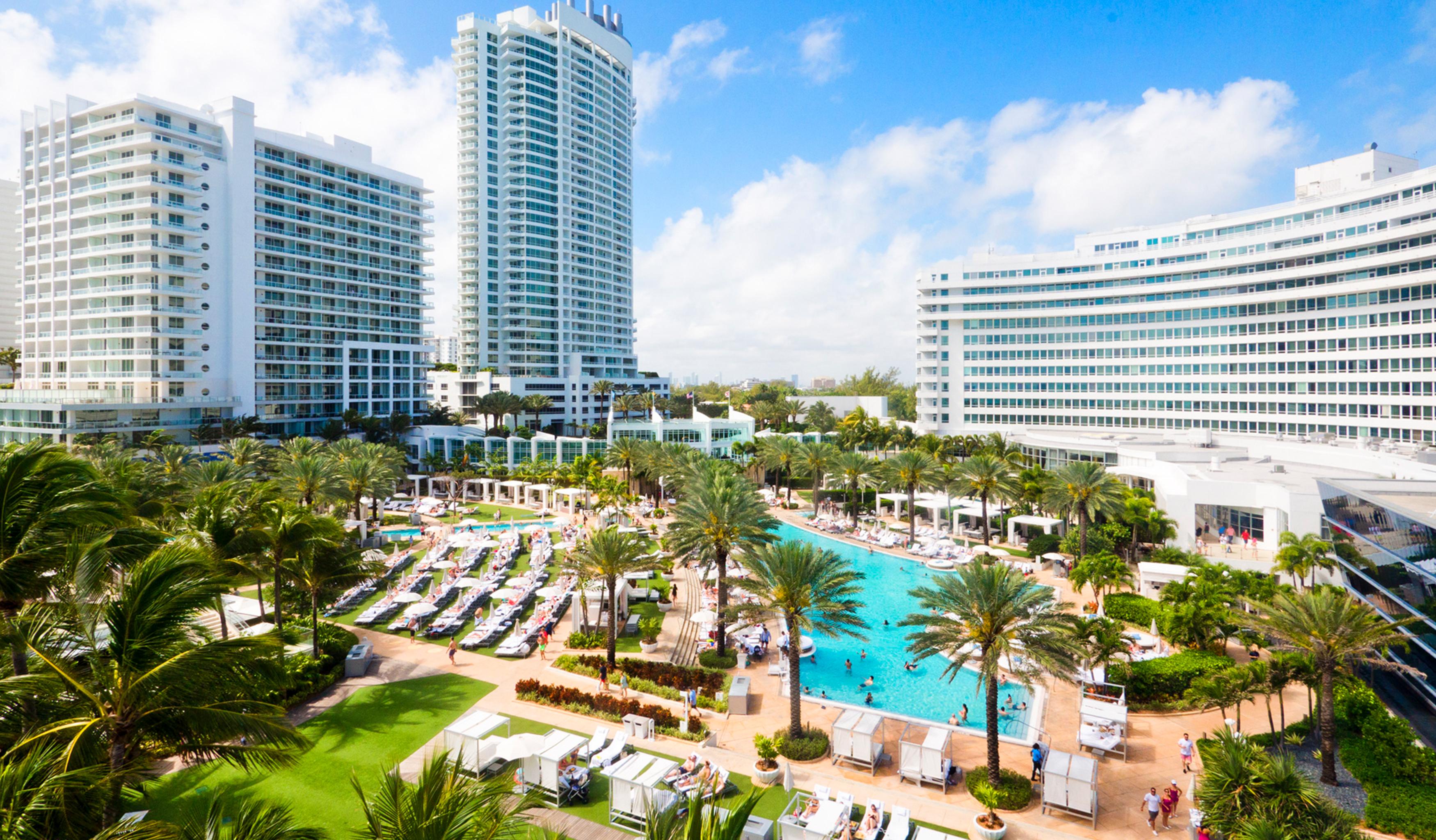 퐁텐블로 마이애미 비치 호텔 외부 사진 The Fontainebleau Hotel